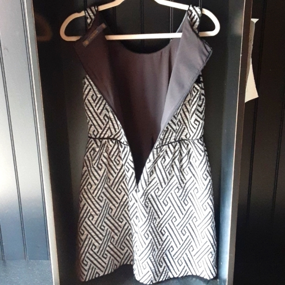 Outback Red Size 4 - image 4